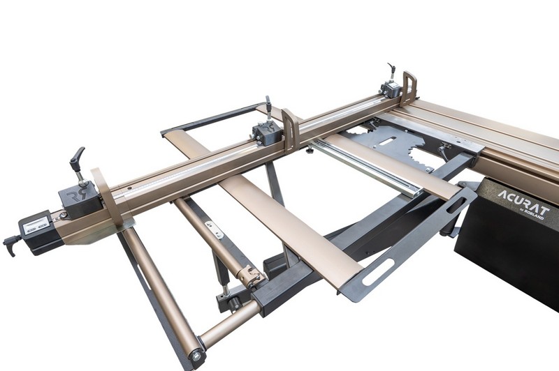 Improved outrigger table